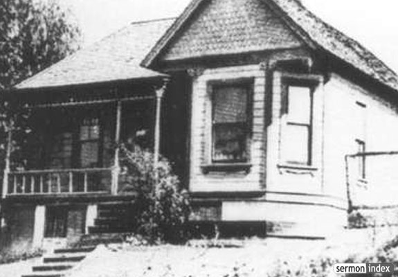 home of Richard and Ruth Asberry at 214 North Bonnie Brae Street.